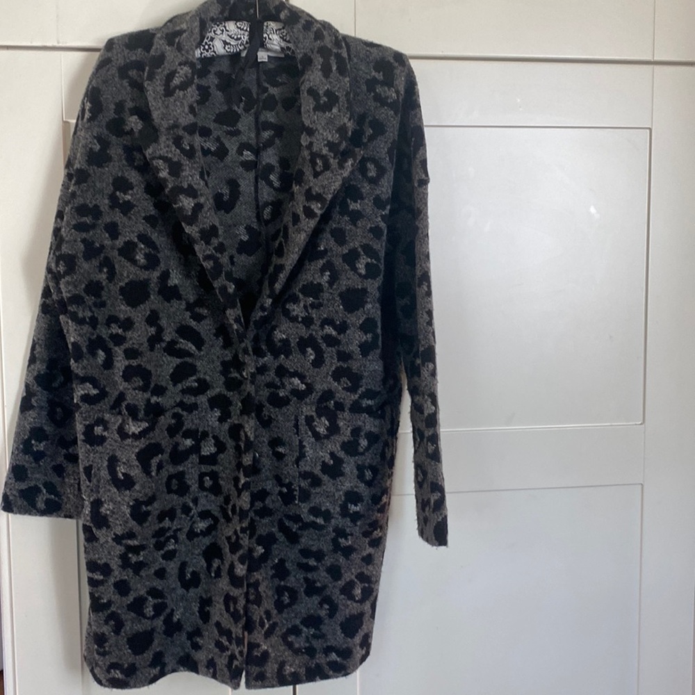 Madewell leopard sweater coat. Black and grey beautiful